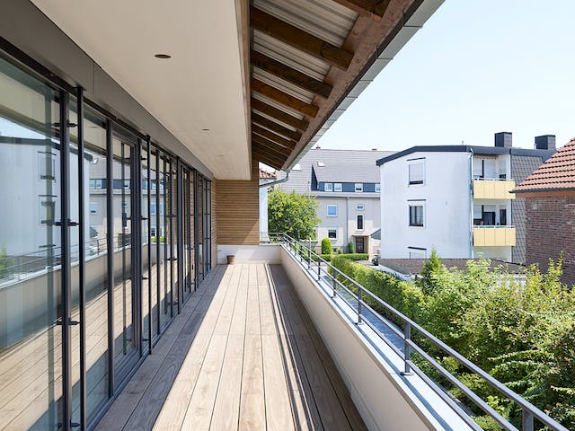 Fertighaus Haus 10 von Detmolder Fachwerkhaus Schlüsselfertig ab 440000€, Satteldach-Klassiker Außenansicht 4