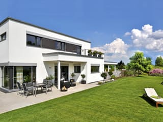 Fertighaus Schwabach von Regnauer Hausbau Schlüsselfertig ab 496050€, Cubushaus Außenansicht 7