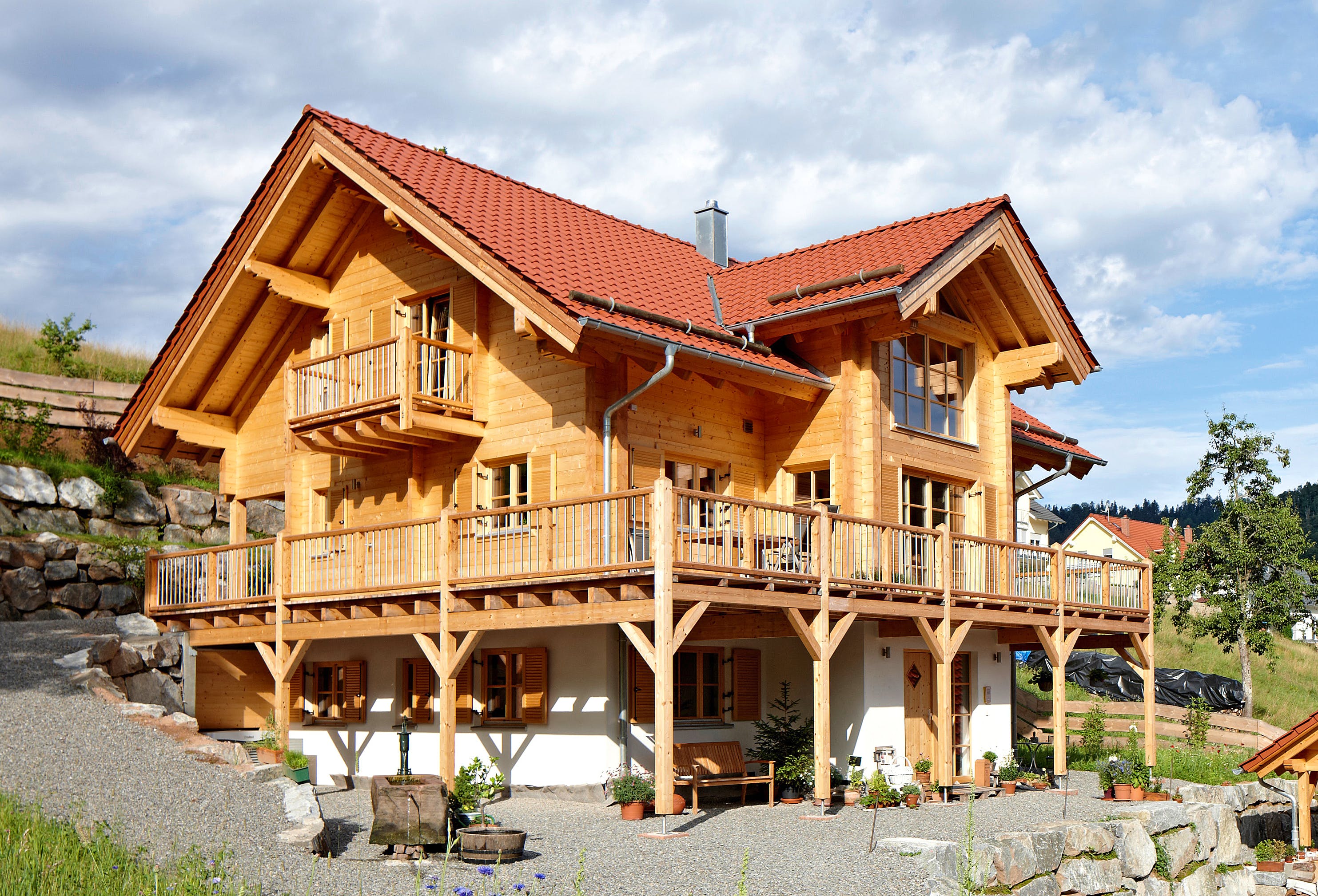Blockhaus Schwarzwald von Rems-Murr-Holzhaus Schlüsselfertig ab 590000€, Stadtvilla Außenansicht 1