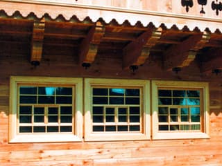 Fertighaus Schwarzwaldhaus von TIROLIA Ausbauhaus ab 161800€, Blockhaus Außenansicht 2