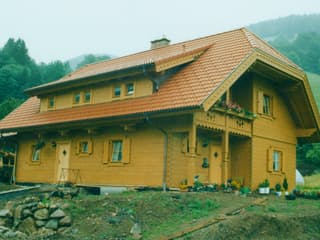 Fertighaus Schwarzwaldhaus von TIROLIA Ausbauhaus ab 161800€, Blockhaus Außenansicht 1