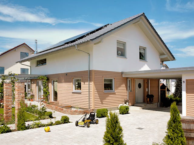 Fertighaus E 15-147.3 - Einfamilienhaus mit Terrasse von SchwörerHaus Schlüsselfertig ab 365574€, Außenansicht 1