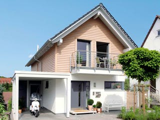 Fertighaus E 15-150.2 - Schmales Hauskonzept von SchwörerHaus Schlüsselfertig ab 390969€, Satteldach-Klassiker Außenansicht 1