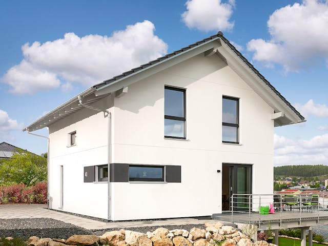 Fertighaus E 15-121.7 - Kundenhaus Bagatur von SchwörerHaus Schlüsselfertig ab 352818€, Satteldach-Klassiker Außenansicht 2