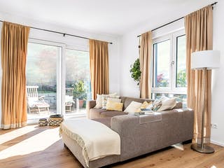 Fertighaus E15-150.5 - Im Bergischen Stil von SchwörerHaus Schlüsselfertig ab 381850€, Satteldach-Klassiker Innenansicht 1