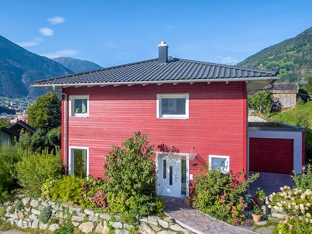 E 20-144.8 - Skandinavisches Holzhaus als Fertighaus