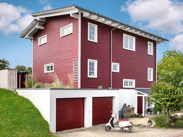 Fertighaus E 20-168.1 - Fertighaus im skandinavischen Landhausstil & Hampton-Flair von SchwörerHaus, Außenansicht 2