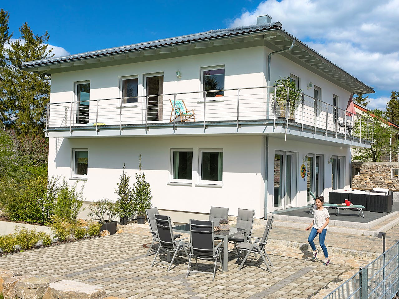 Fertighaus E 20-189.4 - Individuelle Stadtvilla nach eigenem Wunsch von SchwörerHaus, Außenansicht 1