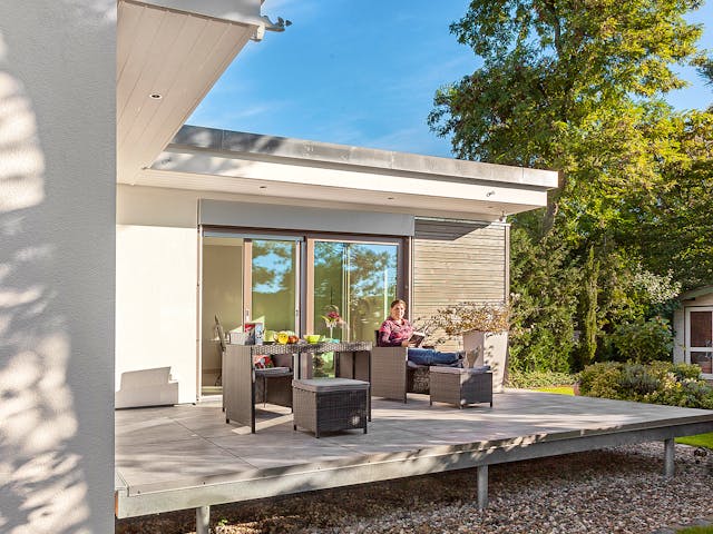 Fertighaus F 10-049.9.1 - FlyingSpace als Winkelbungalow von SchwörerHaus Schlüsselfertig ab 236170€, Bungalow Außenansicht 1