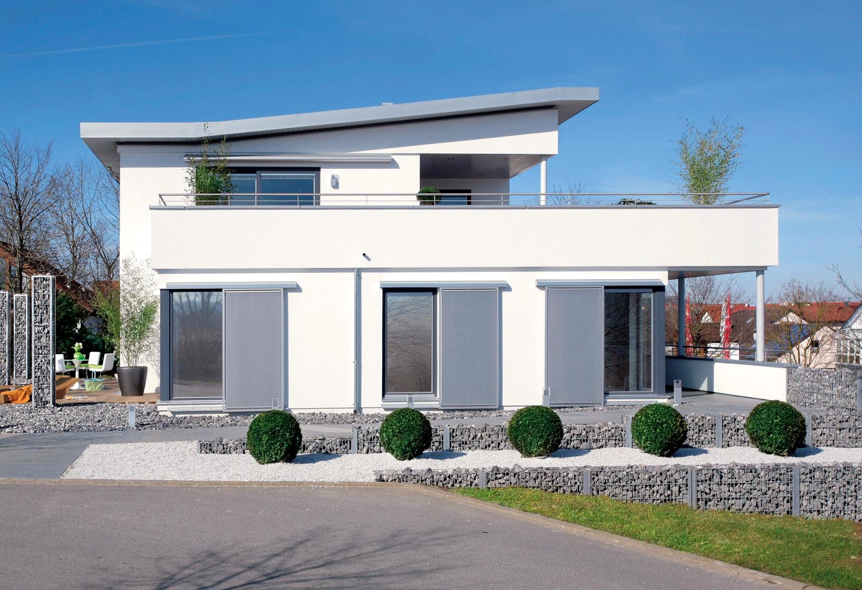 Fertighaus M 20-272.1 - Fertighaus rollstuhlgerecht von SchwörerHaus Schlüsselfertig ab 775400€, Pultdachhaus Außenansicht 2