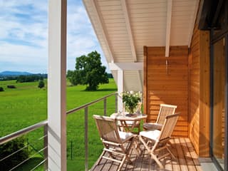Fertighaus Seehausen von Regnauer Hausbau Schlüsselfertig ab 405975€, Satteldach-Klassiker Außenansicht 2