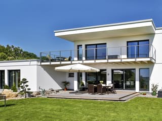 Fertighaus Sigmaringen von Regnauer Hausbau Schlüsselfertig ab 540930€, Cubushaus Außenansicht 1