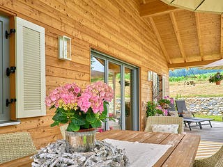 Fertighaus Kundenhaus Bauer von Sonnleitner Holzbau, Bungalow Außenansicht 5