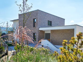 Fertighaus Kundenhaus Kornfeld von Sonnleitner Holzbau, Cubushaus Außenansicht 3