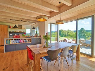 Fertighaus Kundenhaus Schliersee von Sonnleitner Holzbau, Satteldach-Klassiker Innenansicht 6