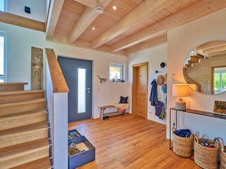 Fertighaus Kundenhaus Schliersee von Sonnleitner Holzbau, Satteldach-Klassiker Innenansicht 8