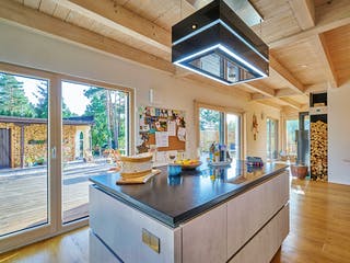 Fertighaus Kundenhaus Wittelsbach von Sonnleitner Holzbau, Satteldach-Klassiker Innenansicht 3