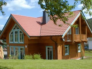 Fertighaus St. Thomas von TIROLIA Ausbauhaus ab 149200€, Blockhaus Außenansicht 1