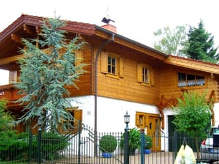 Fertighaus Südtirol (ohne Unterbau) von TIROLIA Ausbauhaus ab 80430€, Satteldach-Klassiker Außenansicht 3