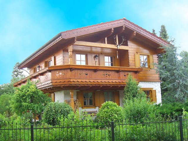 Fertighaus Südtirol (ohne Unterbau) von TIROLIA Ausbauhaus ab 80430€, Satteldach-Klassiker Außenansicht 1