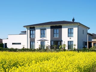 Fertighaus Swing Sonderplanung von SCHWABENHAUS Schlüsselfertig ab 468700€, Stadtvilla Außenansicht 2