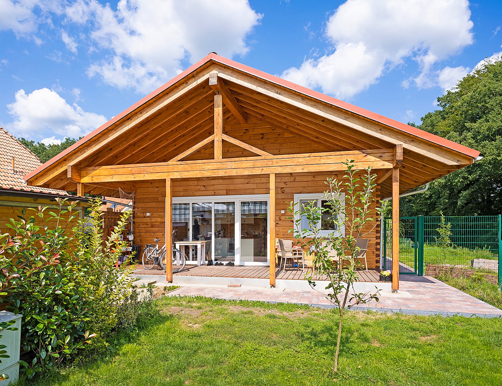 Blockhaus Brixen von Thule Blockhaus Bausatzhaus ab 143860€, Blockhaus Außenansicht 2