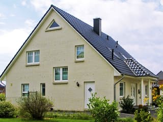 Fertighaus VarioFamily 181 von VarioSelf Schlüsselfertig ab 206900€, Satteldach-Klassiker Außenansicht 1