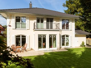 Fertighaus Victoria von ISARTALER HOLZHAUS Schlüsselfertig ab 359800€, Stadtvilla Außenansicht 1