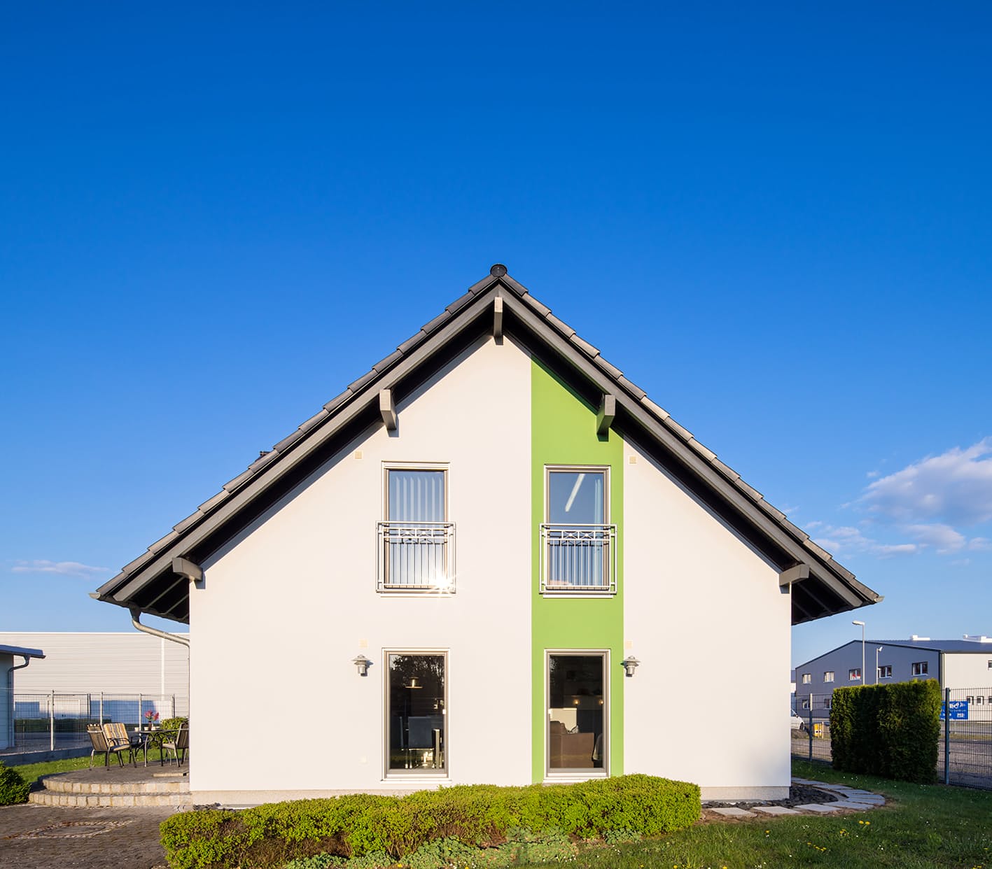 Fertighaus MH Gründau - VIO von FingerHaus Schlüsselfertig ab 358361€, Satteldach-Klassiker Außenansicht 2