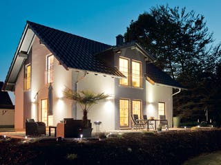 Fertighaus VIO 300 von FingerHaus, Satteldach-Klassiker Außenansicht 3