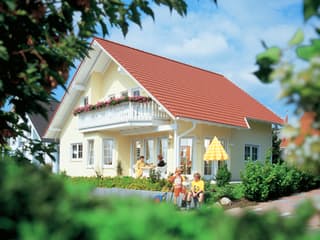 Fertighaus Waldenburg von Keitel-Haus, Satteldach-Klassiker Außenansicht 1