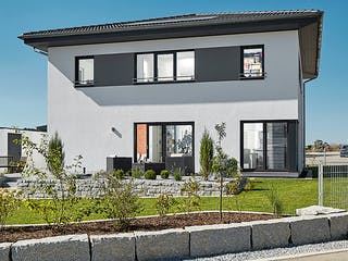 Fertighaus Walmdach 187 von LUXHAUS, Stadtvilla Außenansicht 2