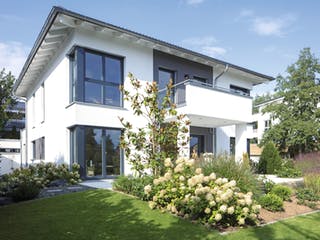 Fertighaus Kundenhaus 17 - Individuelle Planung von WeberHaus, Pultdachhaus Außenansicht 2