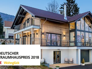Fertighaus Kundenhaus 20 - Individuelle Planung von WeberHaus, Satteldach-Klassiker Außenansicht 1