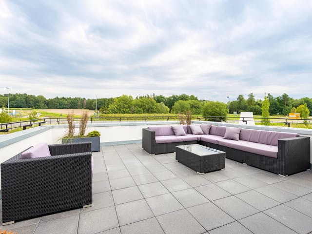 Fertighaus Ausstellungshaus Günzburg von WeberHaus Schlüsselfertig ab 525000€, Stadtvilla Außenansicht 4