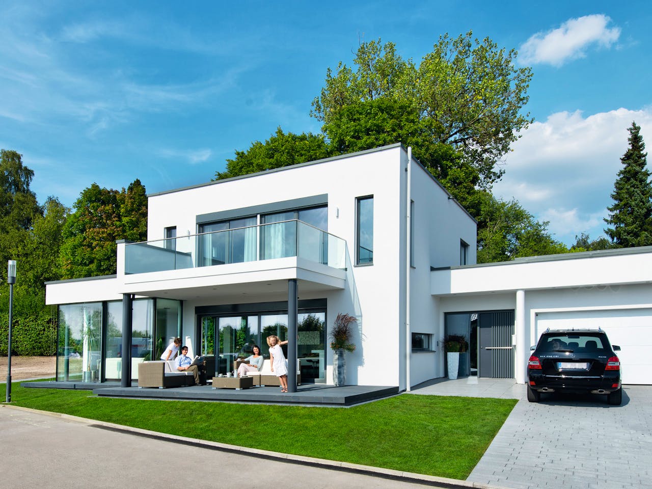 Fertighaus Ausstellungshaus Villingen-Schwenningen von WeberHaus Schlüsselfertig ab 600000€, Cubushaus Außenansicht 1