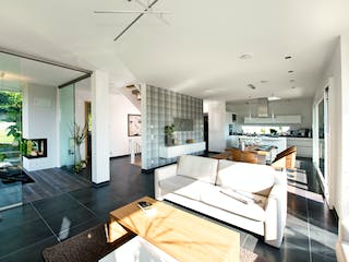 Fertighaus Ausstellungshaus Villingen-Schwenningen von WeberHaus Schlüsselfertig ab 600000€, Cubushaus Innenansicht 1