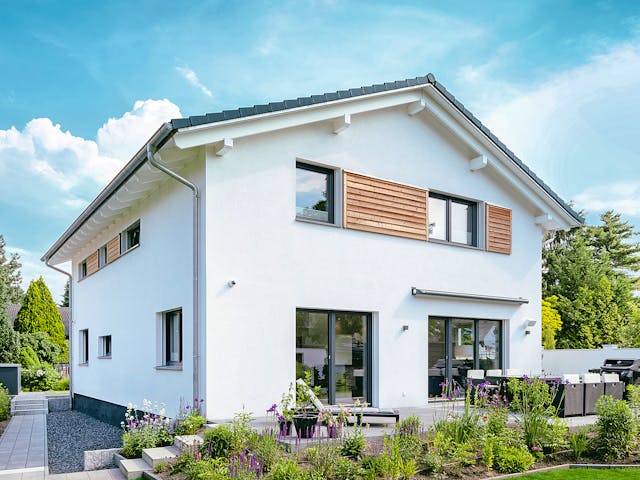 Fertighaus Kundenhaus Greve von WeberHaus Schlüsselfertig ab 487000€, Satteldach-Klassiker Außenansicht 1