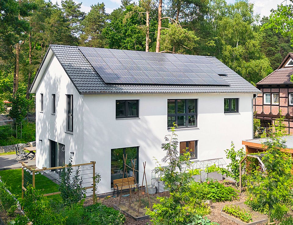 Fertighaus Kundenhaus Granow - generation5.5 Haus 300 von WeberHaus Schlüsselfertig ab 419600€, Außenansicht 1