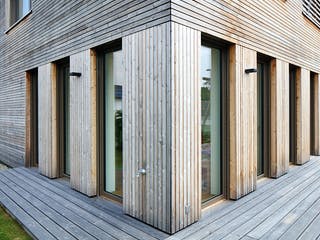 Fertighaus Haus KB von Weizenegger Schlüsselfertig ab 450000€, Satteldach-Klassiker Außenansicht 5