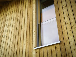 Fertighaus Zweifamilienhaus KW von Weizenegger Schlüsselfertig ab 800000€, Satteldach-Klassiker Außenansicht 5