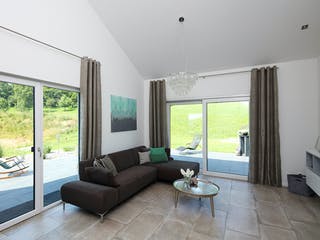 Fertighaus Zweifamilienhaus RG von Weizenegger Schlüsselfertig ab 540000€, Satteldach-Klassiker Innenansicht 1