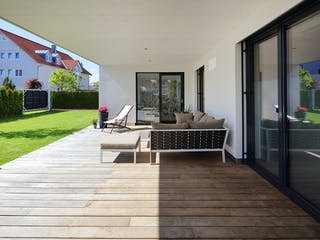 Fertighaus Haus mit Gewerbe WPBW von Weizenegger Schlüsselfertig ab 530000€, Cubushaus Außenansicht 7