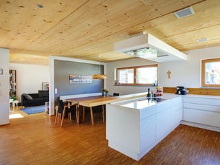 Fertighaus Haus mit Gewerbe WPBW von Weizenegger Schlüsselfertig ab 530000€, Cubushaus Innenansicht 1