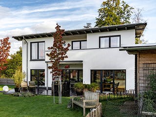 Fertighaus Bauhaus-Stil von Winterhoff, Pultdachhaus Außenansicht 3