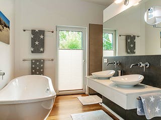 Fertighaus Bauhaus-Stil von Winterhoff, Pultdachhaus Innenansicht 11