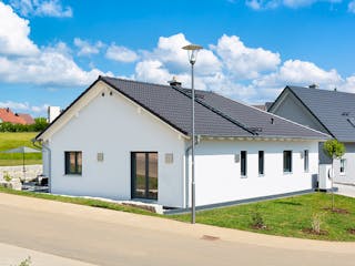 Fertighaus MH Plech von Wolf System, Bungalow Außenansicht 3