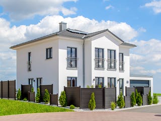 Fertighaus Stadtvilla Würzburg von Albert Haus Schlüsselfertig ab 352810€, Stadtvilla Außenansicht 2