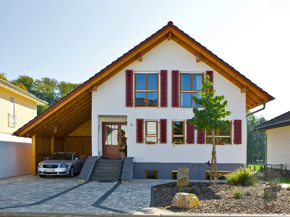 Kundenhaus Eichner von Zaunmüller Massivhaus Außenansicht