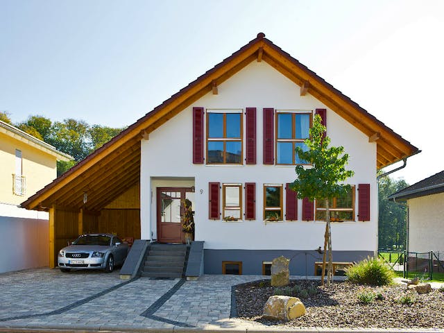 Massivhaus Kundenhaus Eichner von Zaunmüller Massivhaus, Satteldach-Klassiker Außenansicht 2